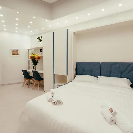 30' Walk Vatican & Stadium Art, Smart Home 罗马