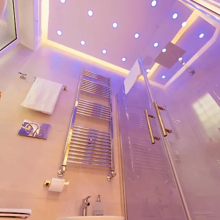 30' Walk Vatican & Stadium Art, Smart Home Lägenhet *